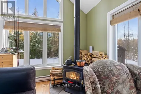 290 Myles Bay Shore Road Northern Bruce Peninsula ON N0H 1W0
