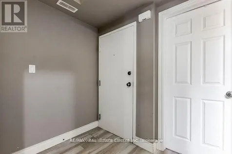 38 Howe Drive Kitchener ON N2E 0E3