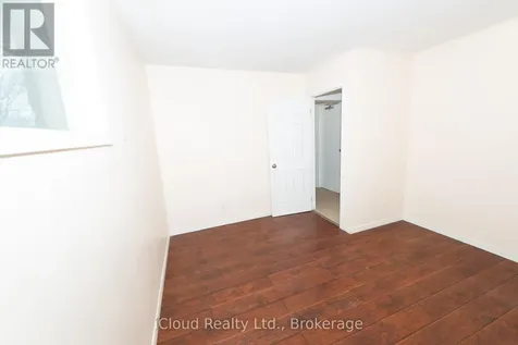 536 Glen Forrest Boulevard Waterloo ON N2L 4J2