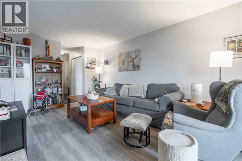23 Main Street Dundas ON L9H 2P7