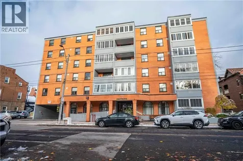 23 Main Street Dundas ON L9H 2P7