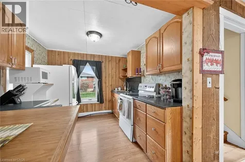 43290 Pettit Road Wainfleet ON L0S 1V0