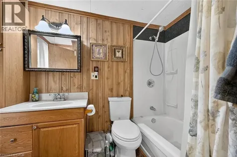 43290 Pettit Road Wainfleet ON L0S 1V0