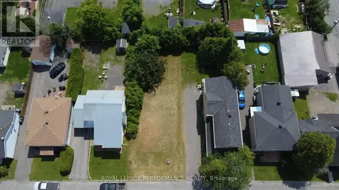 Na Kitchener Street Hawkesbury ON K6A 2P1