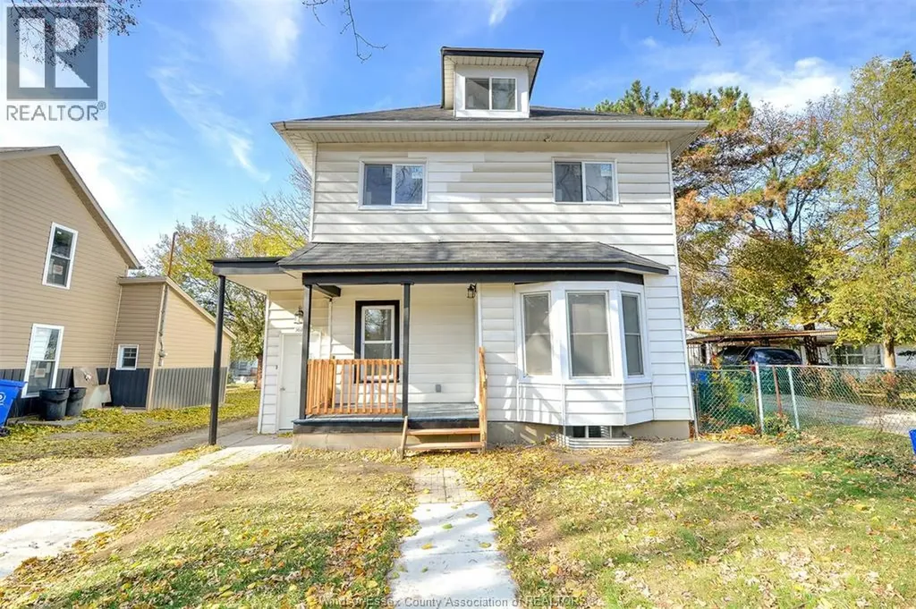 3076 Sandwich Windsor ON N9C 1A4