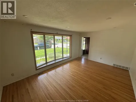 2650 Rivard Avenue Windsor ON N8T 2H5