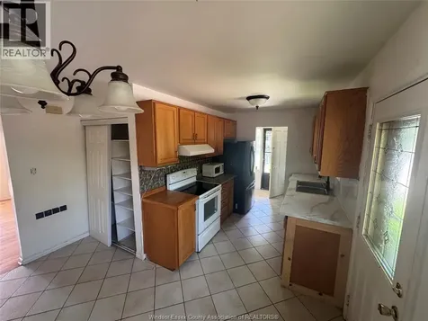2650 Rivard Avenue Windsor ON N8T 2H5
