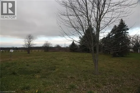 945 Robinson Road Dunnville ON N1A 2W1