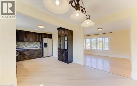 1493 Queens Boulevard Kitchener ON N2M 1E3