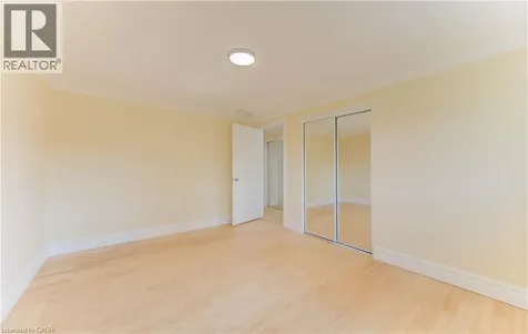 1493 Queens Boulevard Kitchener ON N2M 1E3