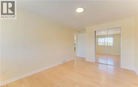 1493 Queens Boulevard Kitchener ON N2M 1E3