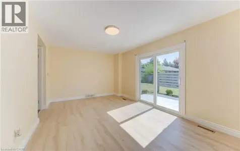1493 Queens Boulevard Kitchener ON N2M 1E3