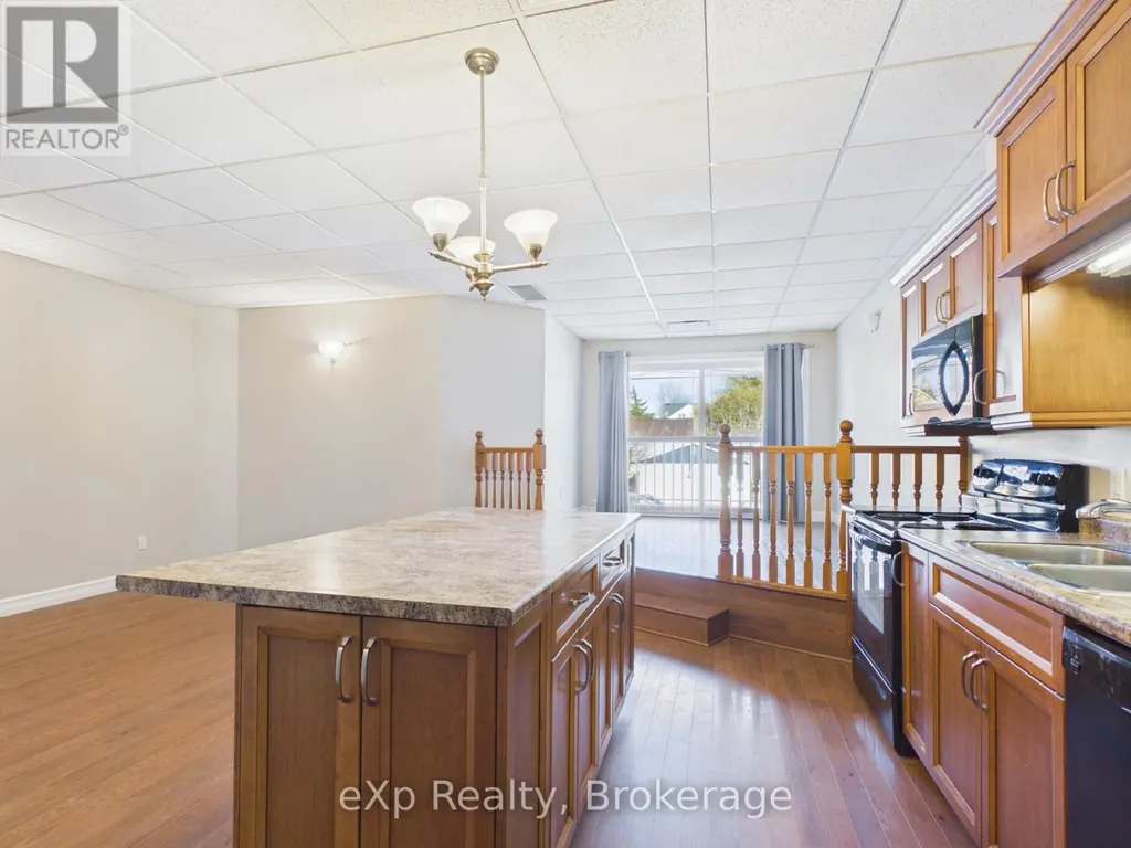 807 Queen Street Kincardine ON N2Z 2Y2