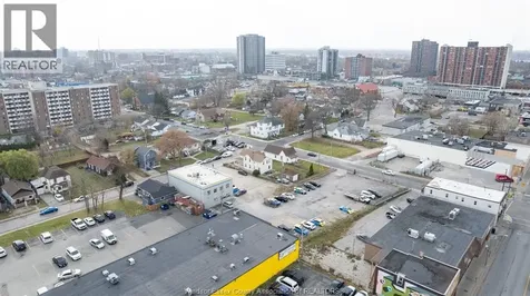 350 Tuscarora / 634 Mcdougall Windsor ON N9A 3L7