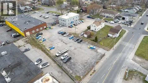 350 Tuscarora / 634 Mcdougall Windsor ON N9A 3L7