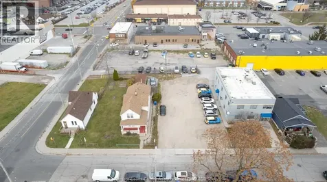 350 Tuscarora / 634 Mcdougall Windsor ON N9A 3L7