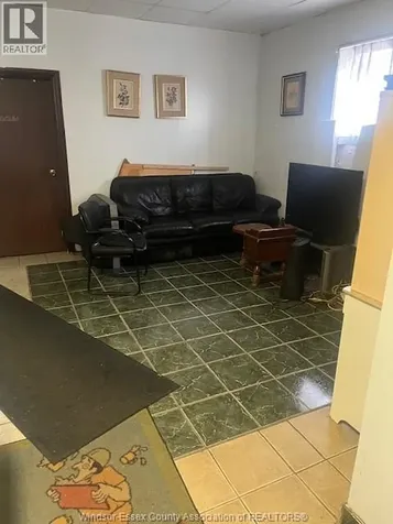 1429 Randolph Avenue Windsor ON N9B 2V5