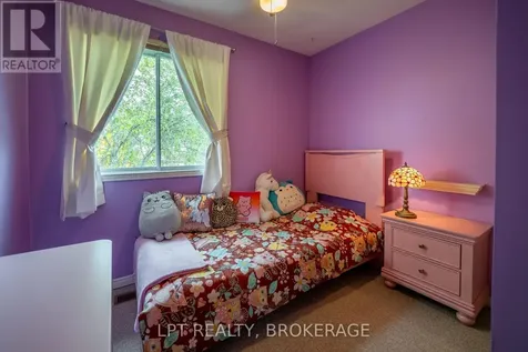 697 Macdonald Drive Gananoque ON K7G 3C4