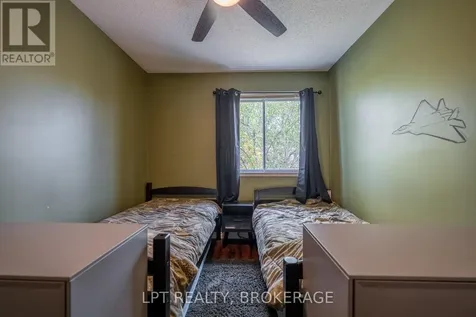 697 Macdonald Drive Gananoque ON K7G 3C4