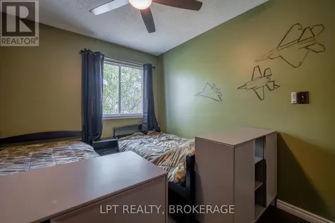 697 Macdonald Drive Gananoque ON K7G 3C4