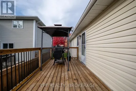697 Macdonald Drive Gananoque ON K7G 3C4