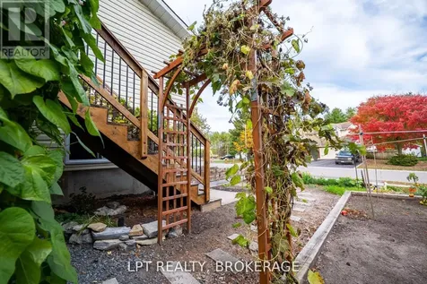697 Macdonald Drive Gananoque ON K7G 3C4