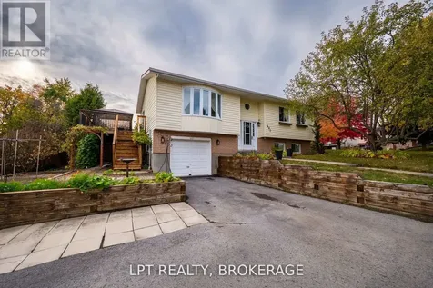 697 Macdonald Drive Gananoque ON K7G 3C4