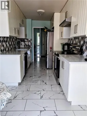 300 Keats Way Waterloo ON N2L 6E6