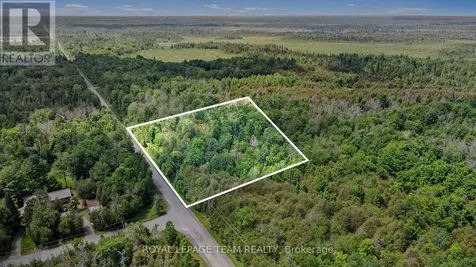 L2-3575 Paden Road Ottawa ON K0A 2T0