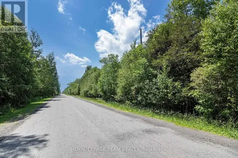 L2-3575 Paden Road Ottawa ON K0A 2T0