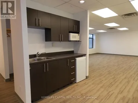 2212 Gladwin Crescent Ottawa ON K1B 5N1
