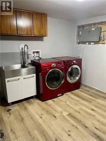 64 West 25th Street Hamilton ON L9C 4X2