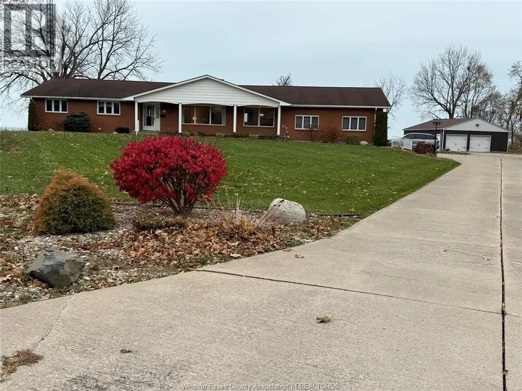 1239 Oxford Avenue Kingsville ON N9Y 2S8