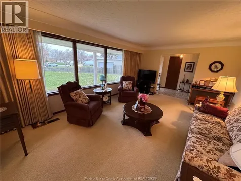 1239 Oxford Avenue Kingsville ON N9Y 2S8