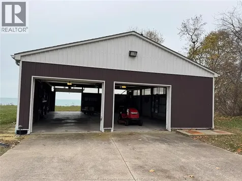 1239 Oxford Avenue Kingsville ON N9Y 2S8