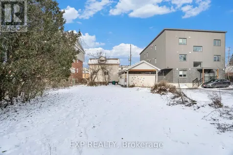 280 Presland Road Ottawa ON K1K 2B8