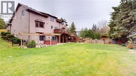 1962 Snake Road Burlington ON L7P 4Y4