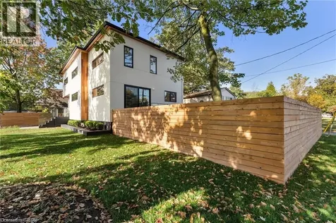 5427 Anthony Place Burlington ON L7L 3G9
