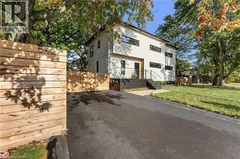 5427 Anthony Place Burlington ON L7L 3G9