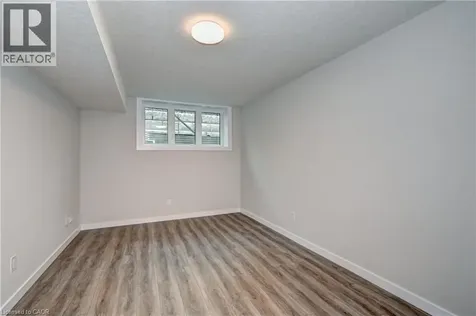118 Gravel Ridge Trail Kitchener ON N2E 0B8