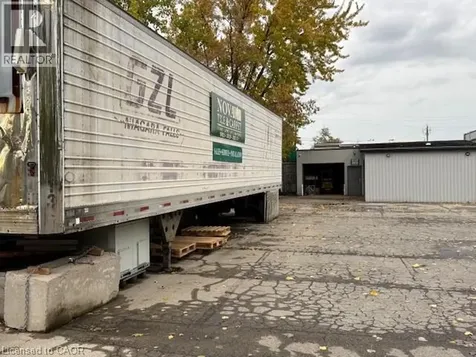 6102 Perkins Street Niagara Falls ON L2E 5R8