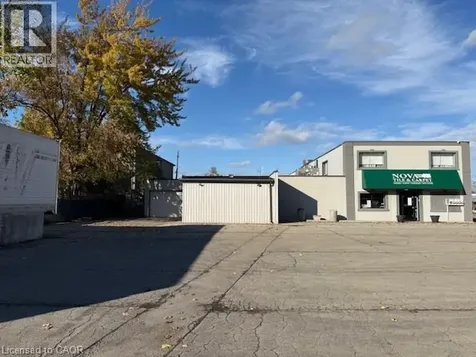 6102 Perkins Street Niagara Falls ON L2E 5R8