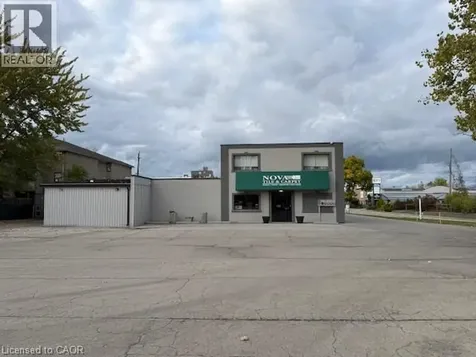 6102 Perkins Street Niagara Falls ON L2E 5R8