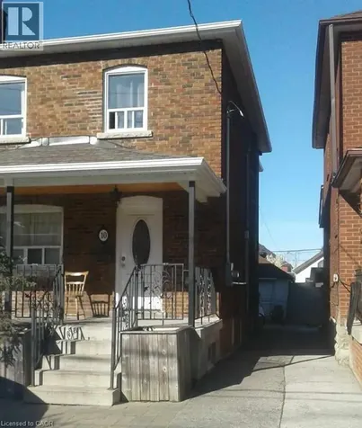 10 Fairbank Avenue Toronto ON M6E 3Y4