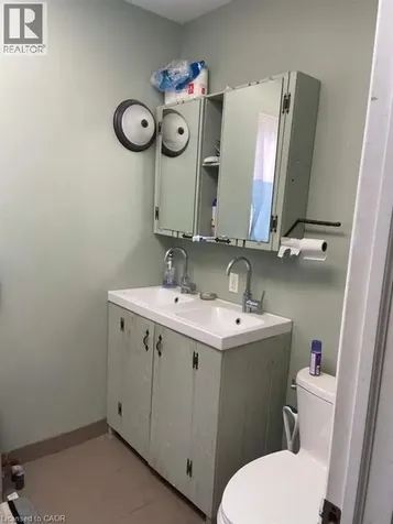 10 Fairbank Avenue Toronto ON M6E 3Y4