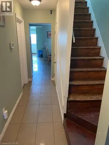 10 Fairbank Avenue Toronto ON M6E 3Y4