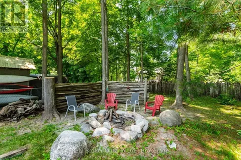 16 Mundy Avenue Tiny ON L9M 0B5