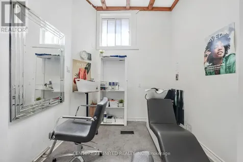 39 King Street West Cobourg ON K9A 2M1