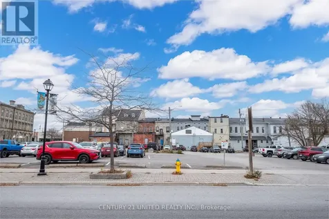 39 King Street West Cobourg ON K9A 2M1