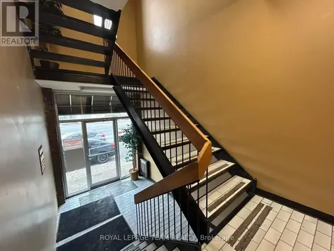 1695 Bank Street Ottawa ON K1V 7Z3